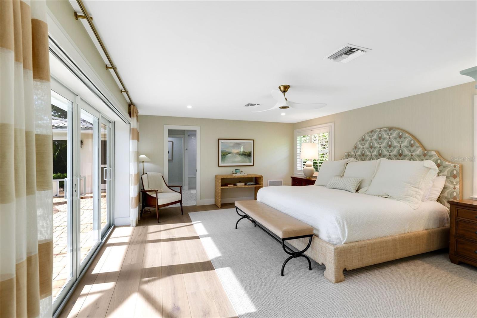 MOORINGS UNIT 7 - Residential