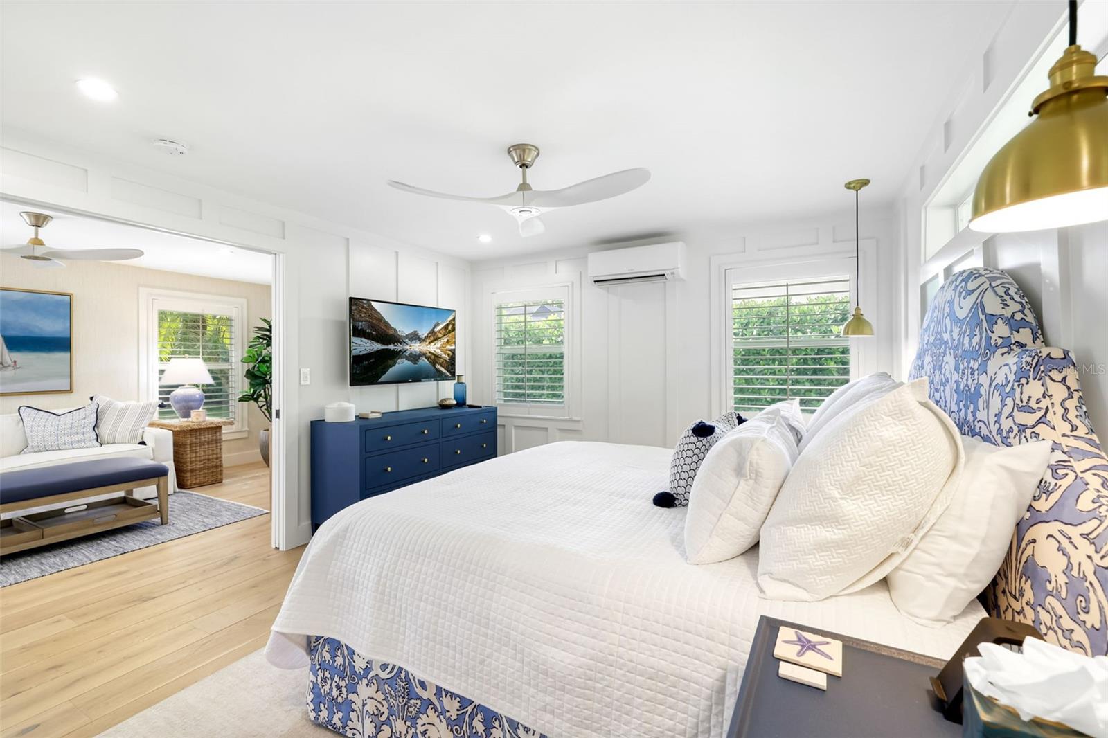 MOORINGS UNIT 7 - Residential