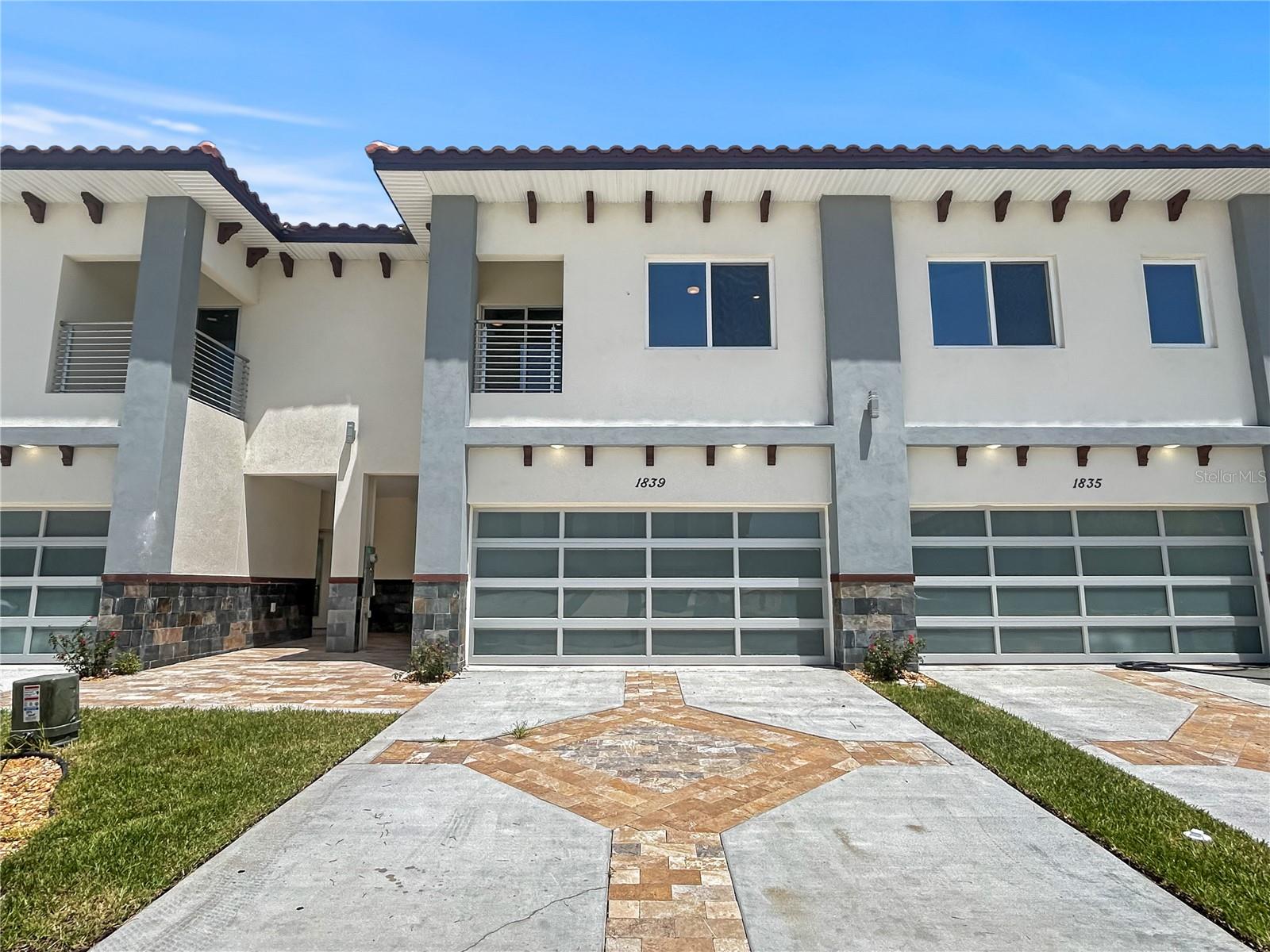 PROVIDENCE GOLF COMMUNITY FAIRWAY VILLAS - Residential