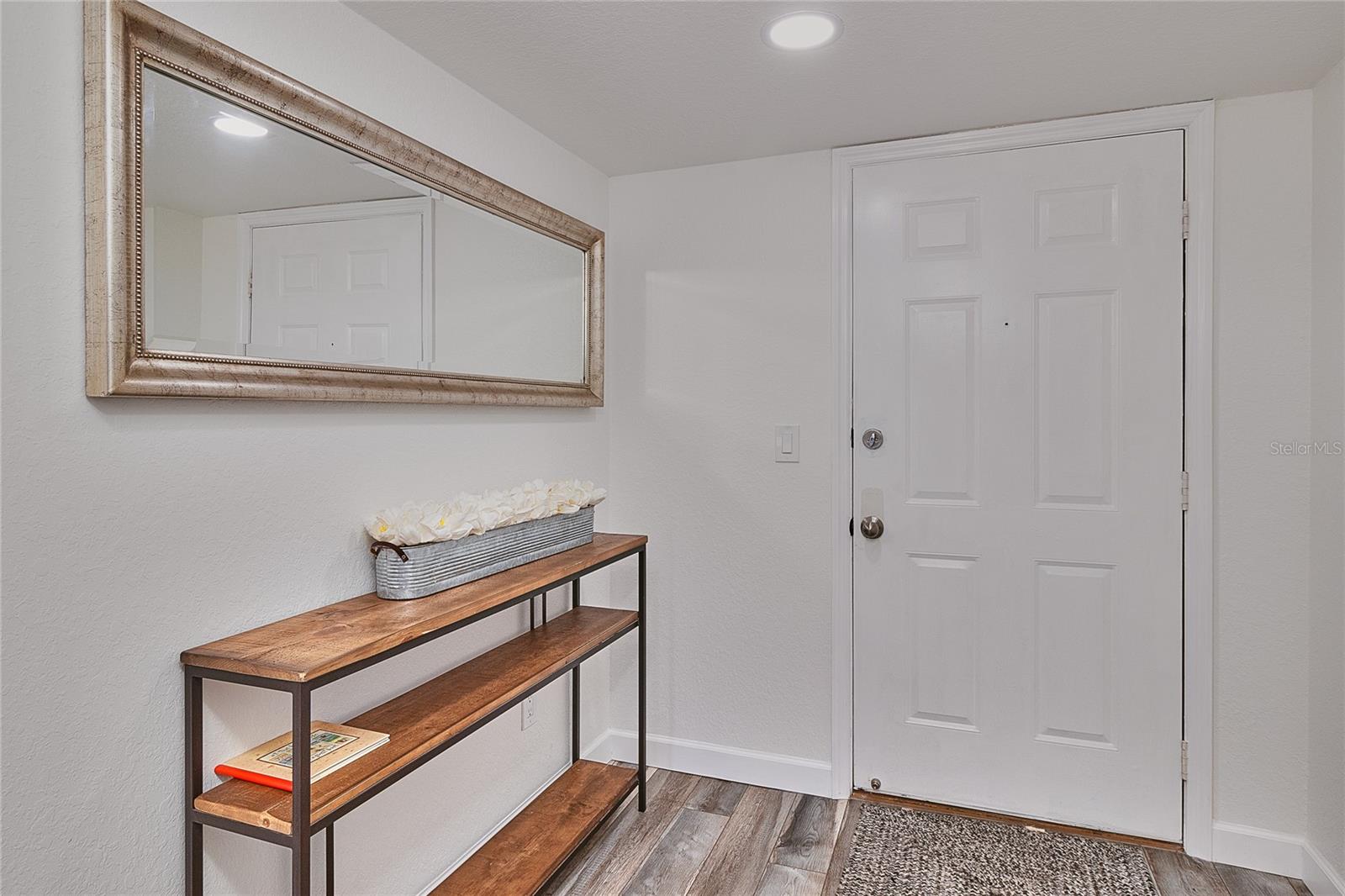 BEACH COTTAGE CONDO - Residential