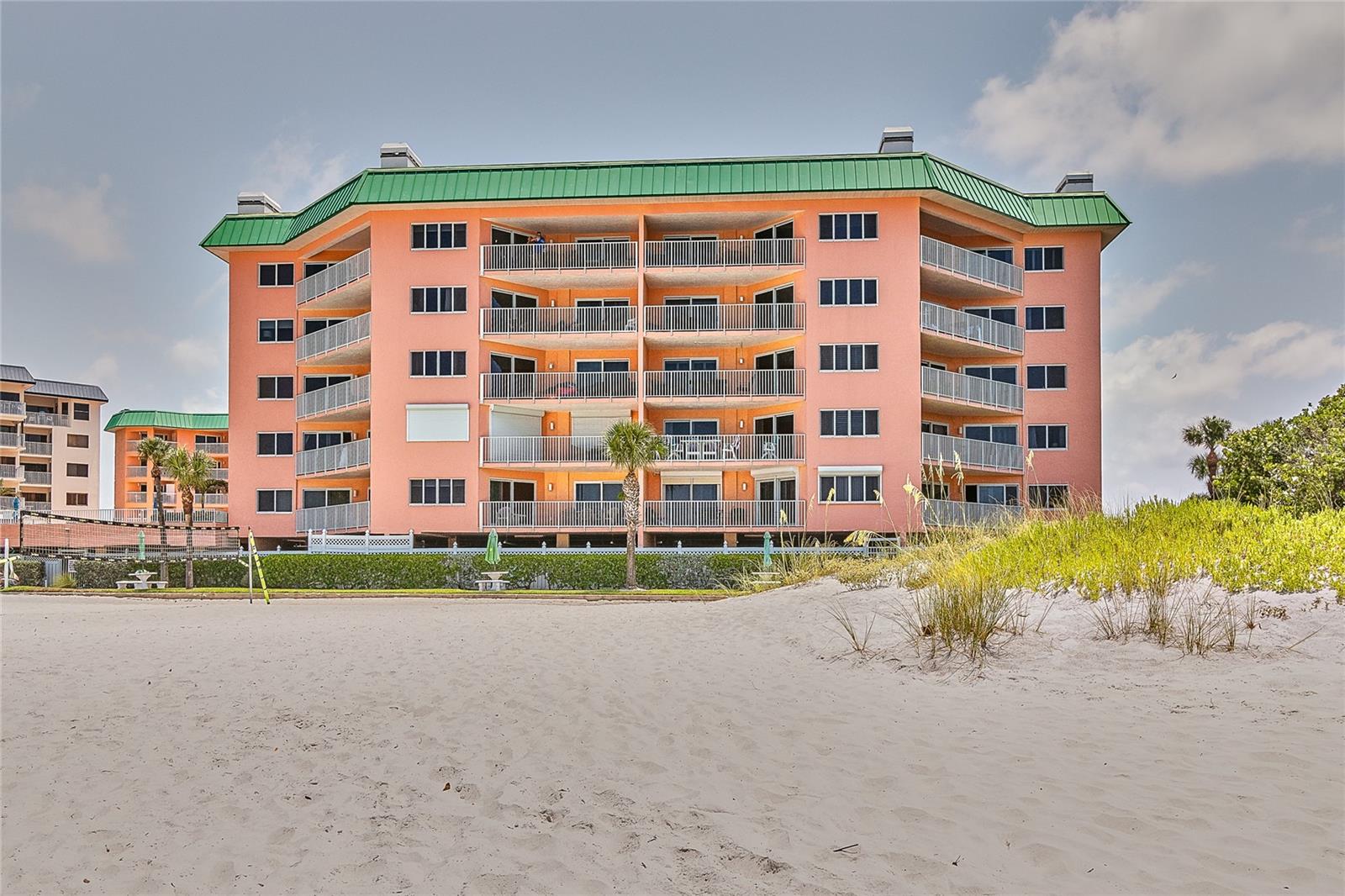 BEACH COTTAGE CONDO - Residential