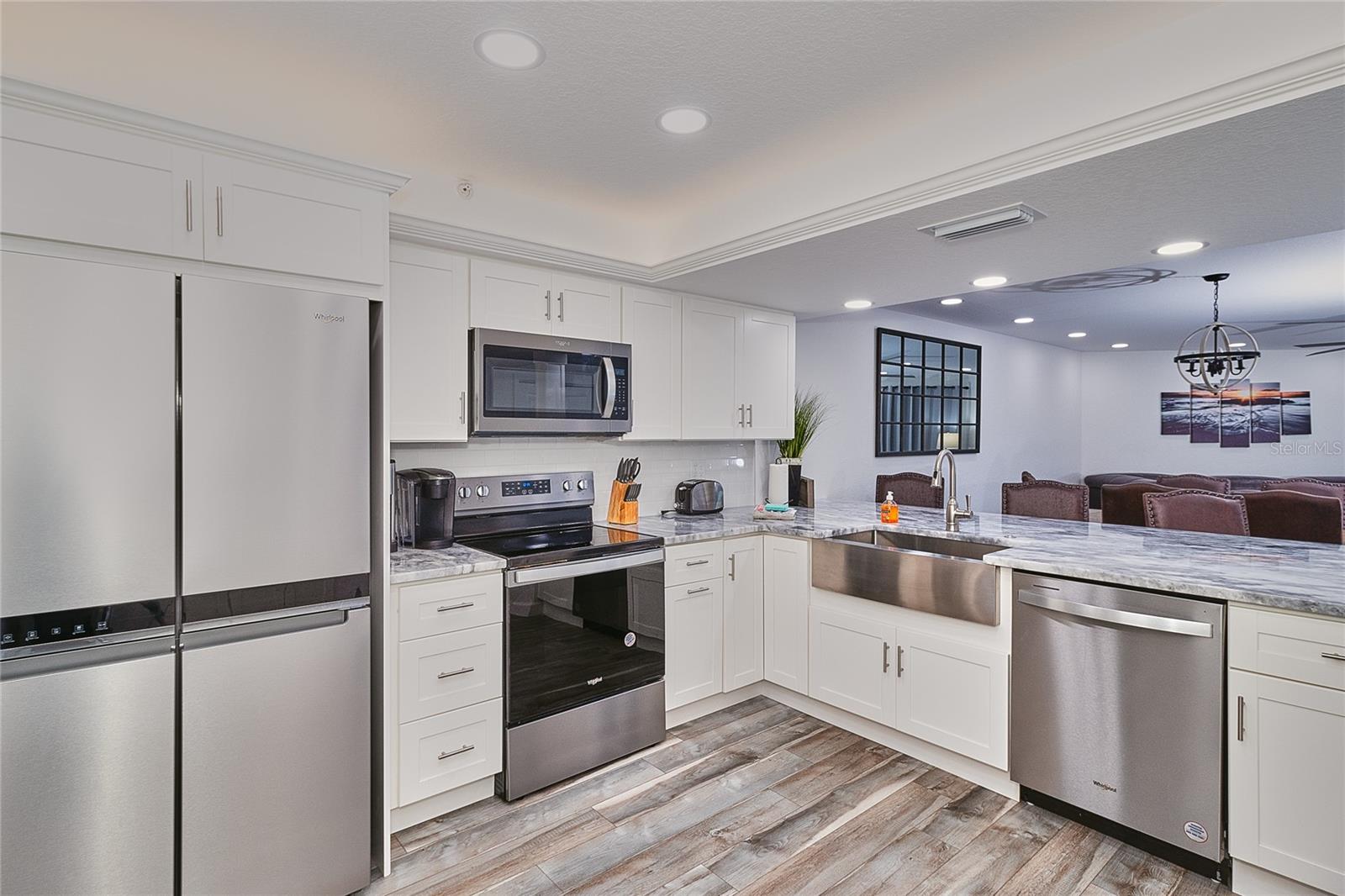 BEACH COTTAGE CONDO - Residential