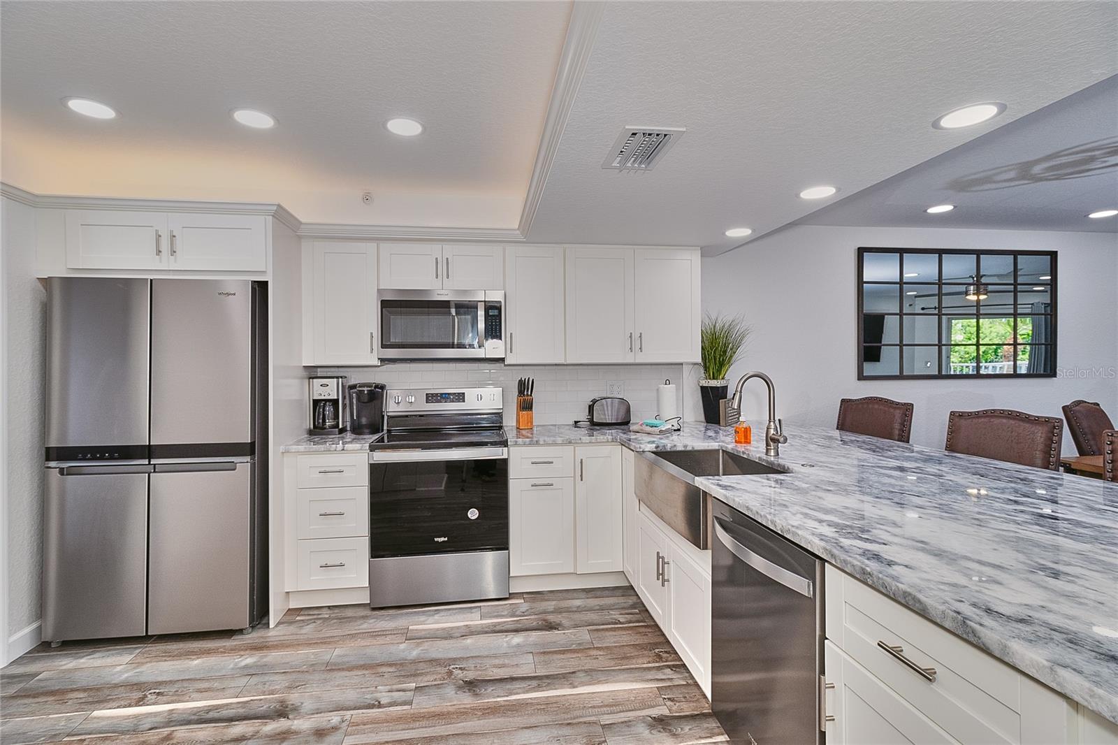BEACH COTTAGE CONDO - Residential