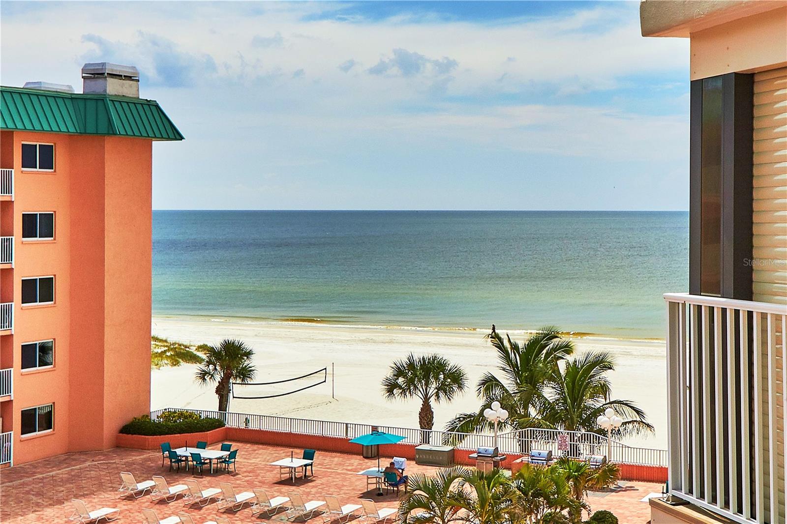 BEACH COTTAGE CONDO - Residential