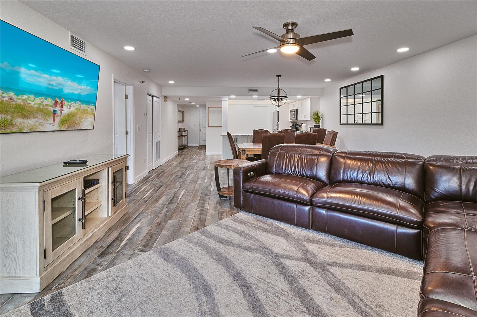 BEACH COTTAGE CONDO - Residential