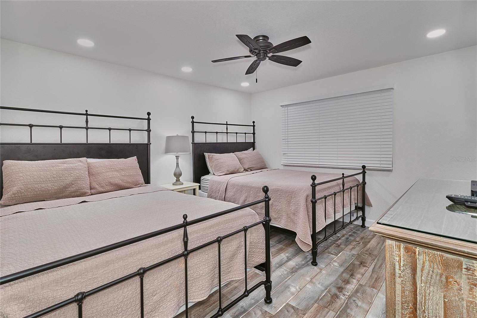 BEACH COTTAGE CONDO - Residential
