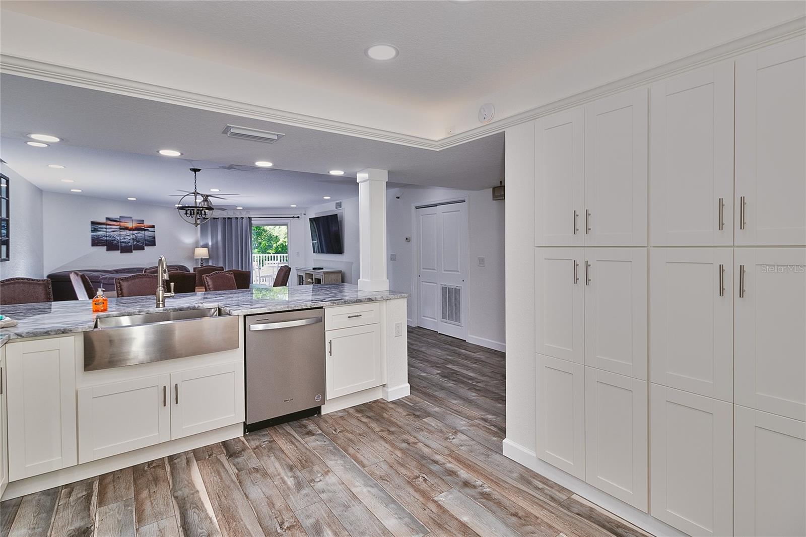 BEACH COTTAGE CONDO - Residential