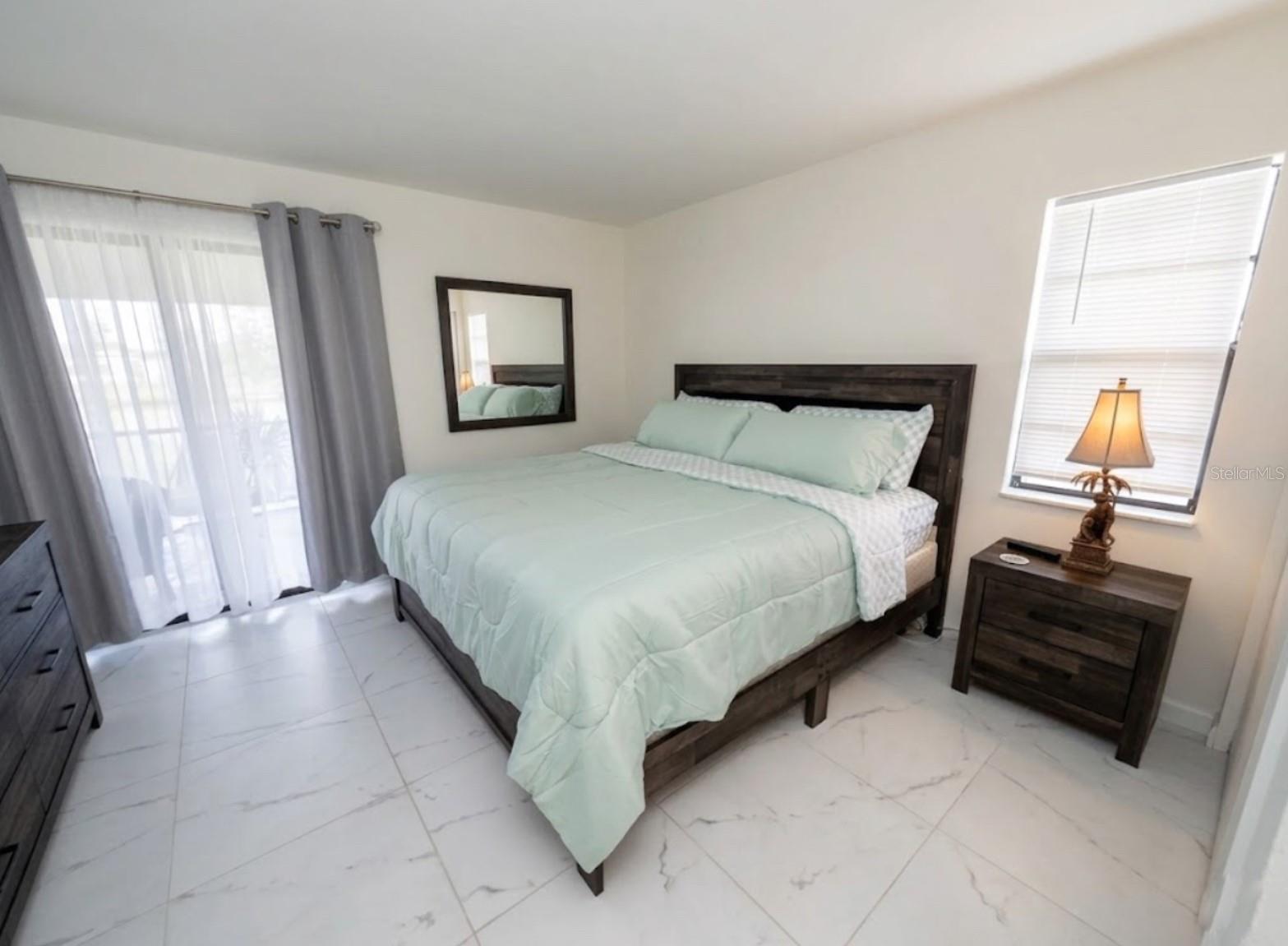 ROTONDA WEST - Residential Income