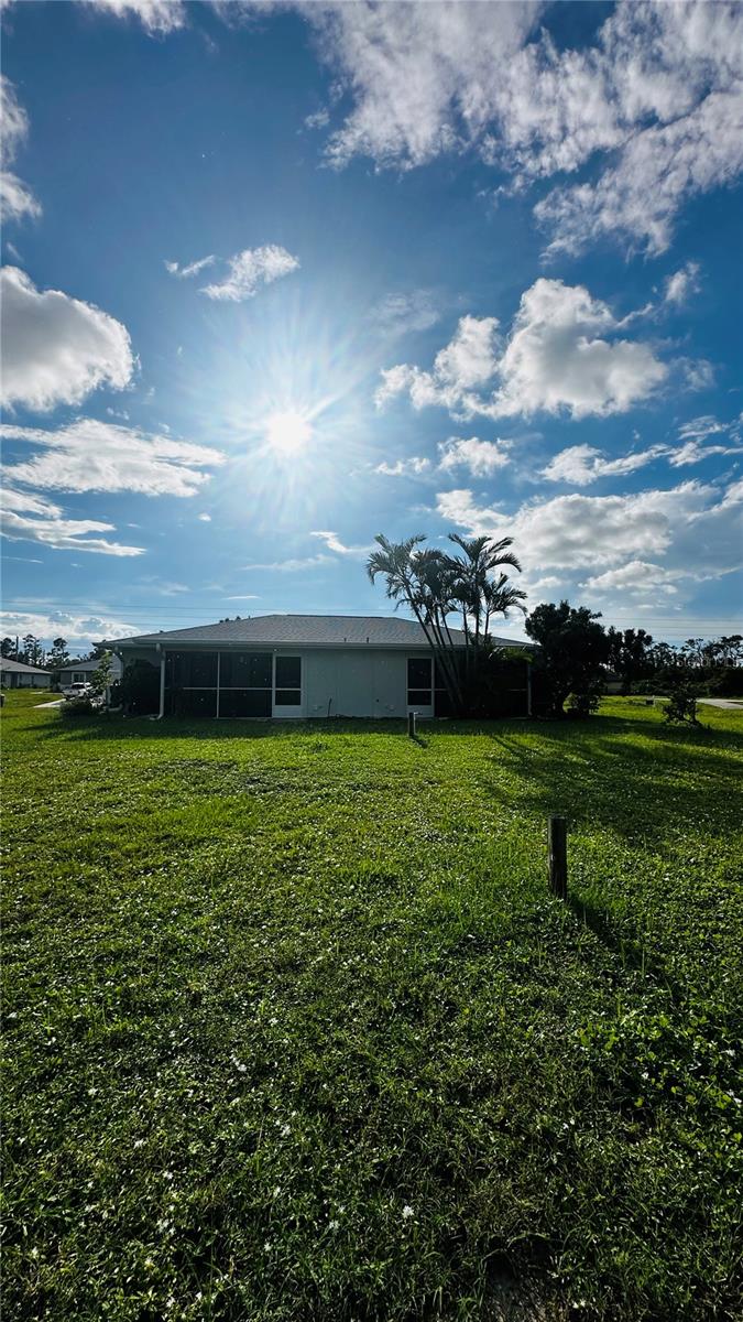 ROTONDA WEST - Residential Income