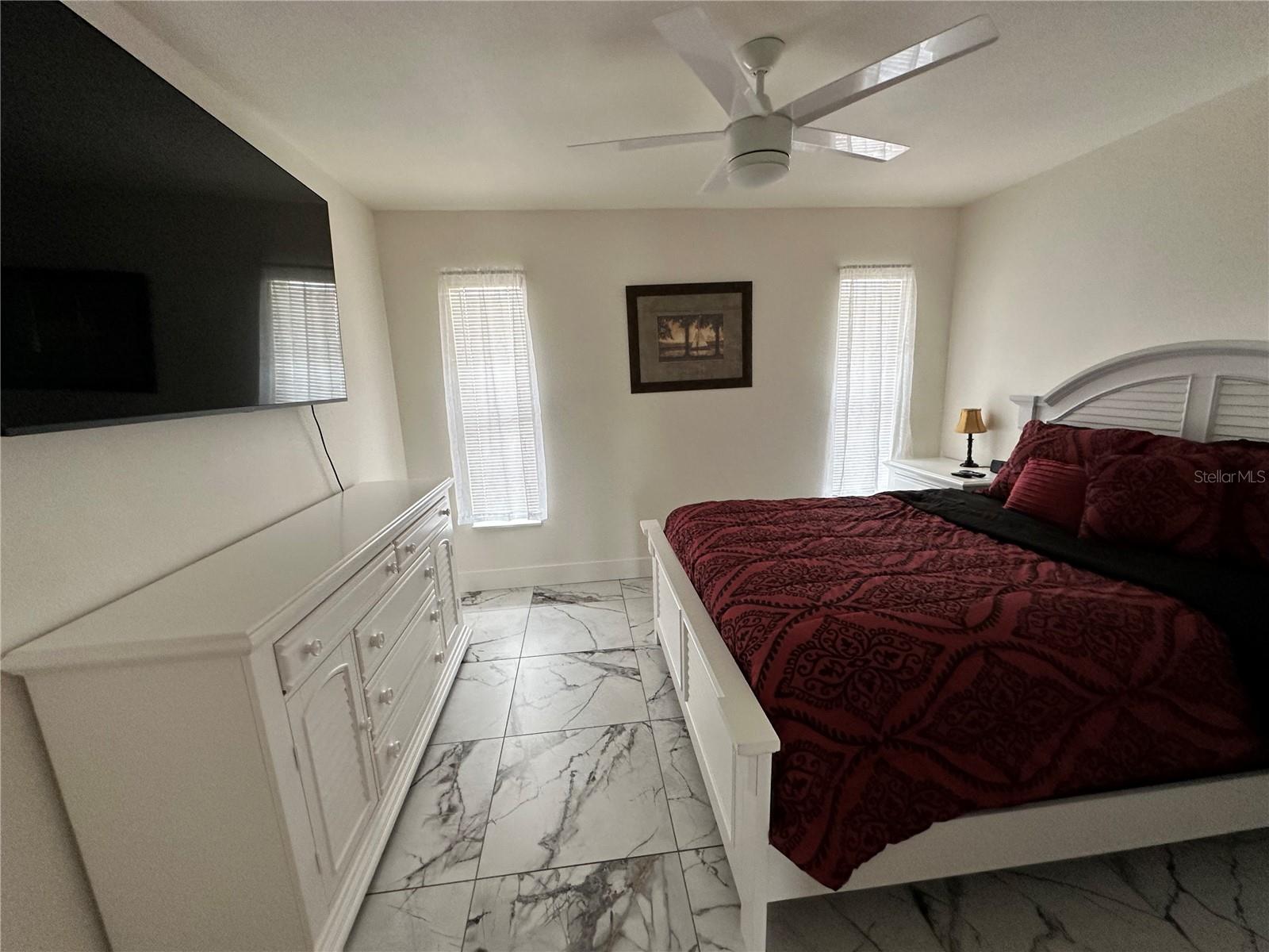 ROTONDA WEST - Residential Income