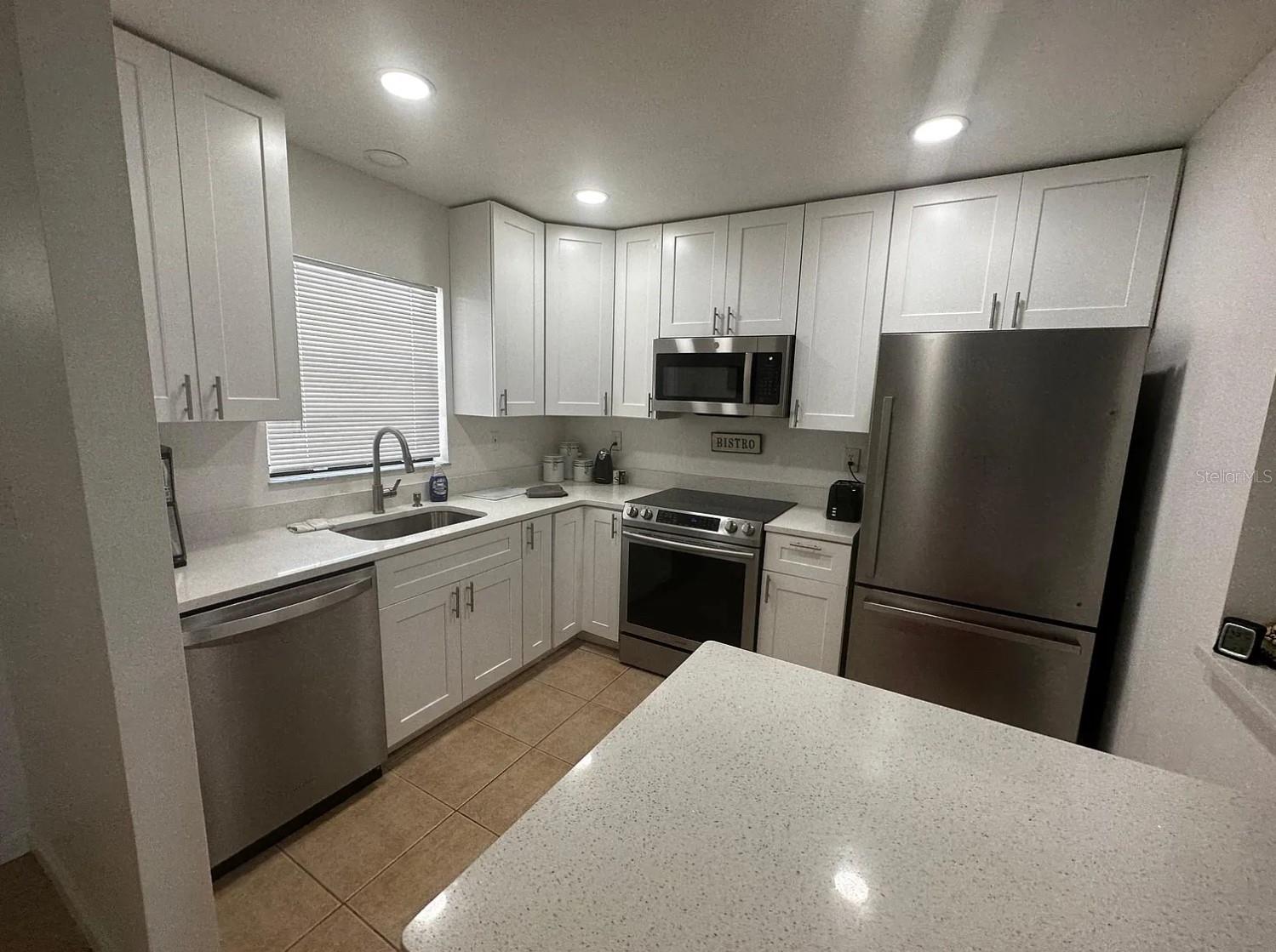 ROTONDA WEST - Residential Income