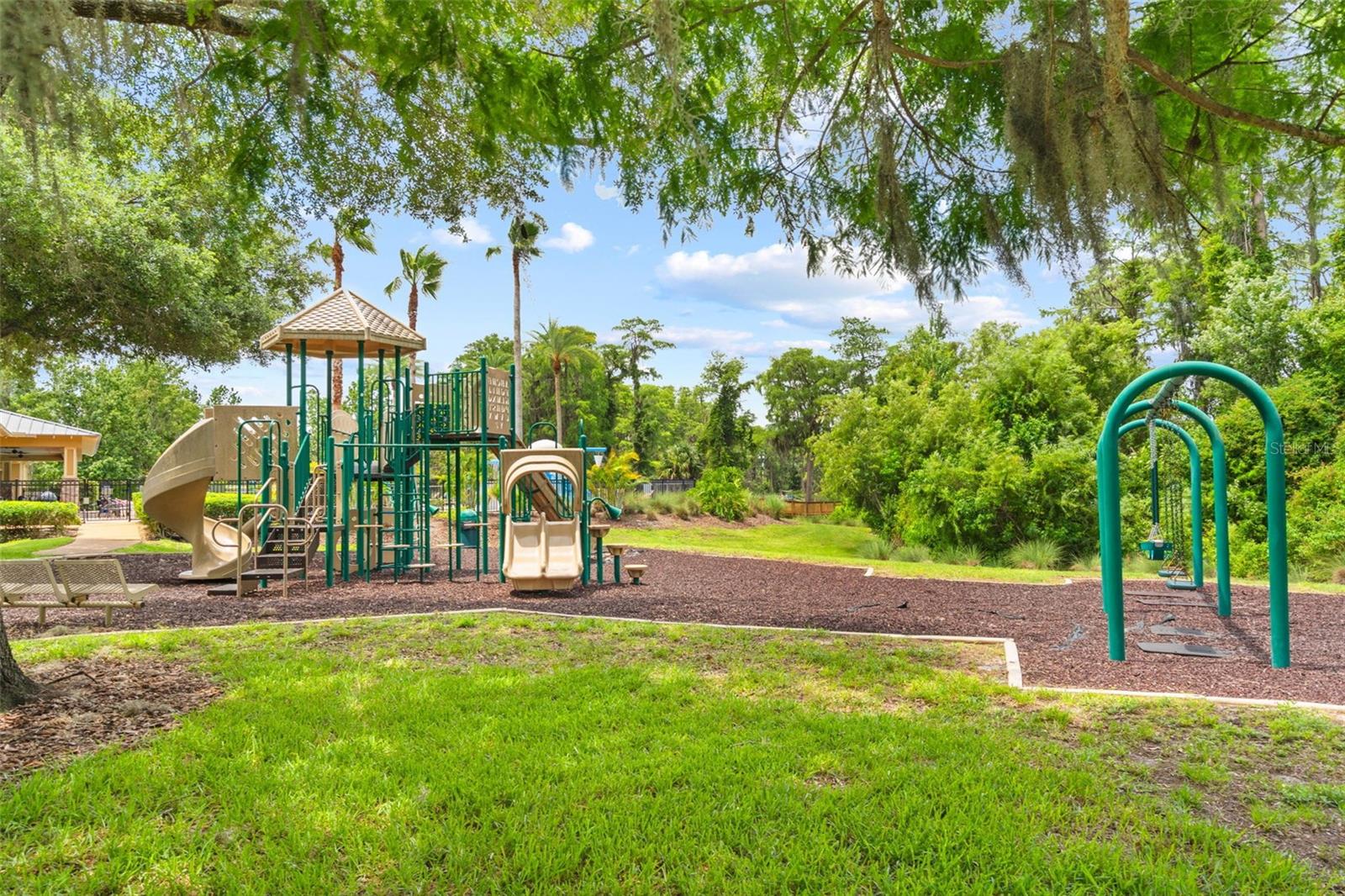 WATERS EDGE 03 - Residential