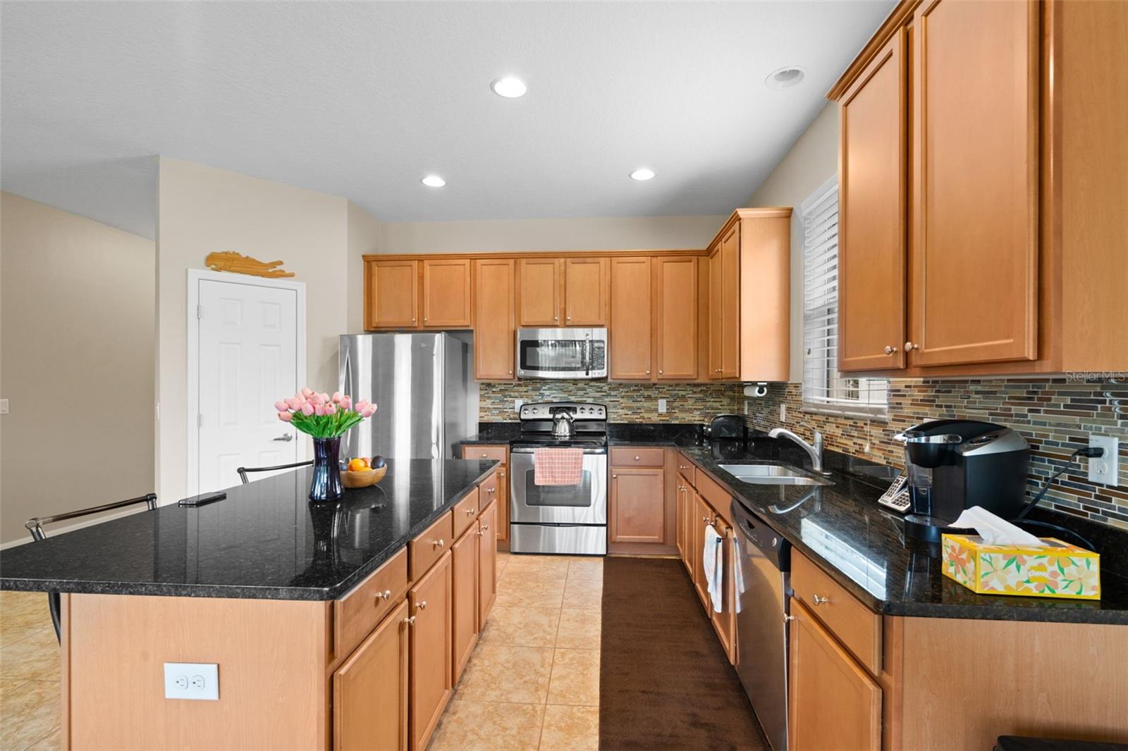 WATERS EDGE 03 - Residential