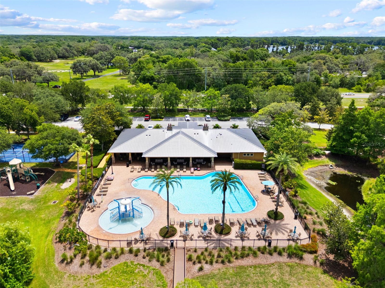 WATERS EDGE 03 - Residential