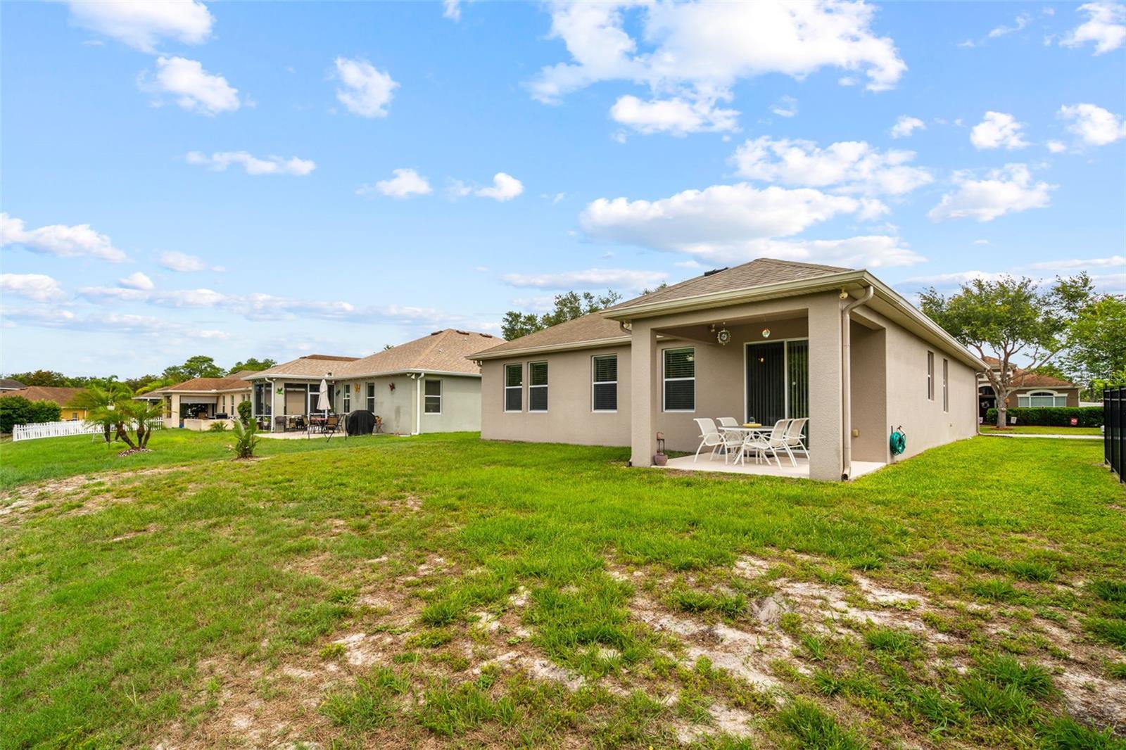 WATERS EDGE 03 - Residential