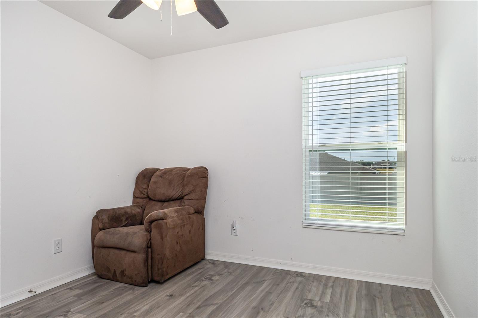 RIDGE AT SWAN LAKE - Residential Lease
