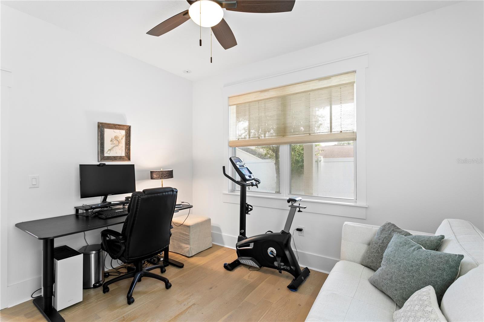 TUXEDO SPGS - Residential