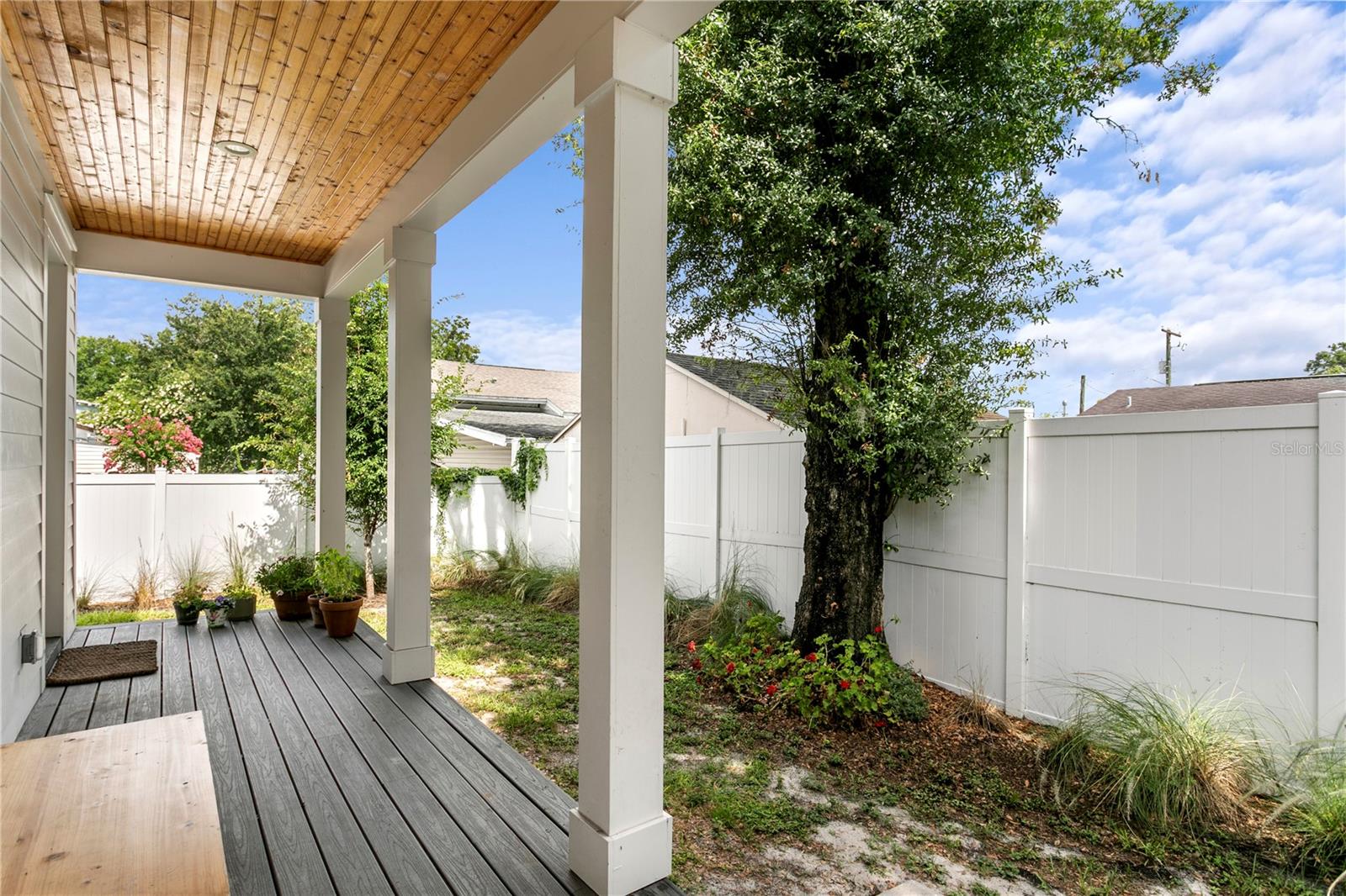 TUXEDO SPGS - Residential