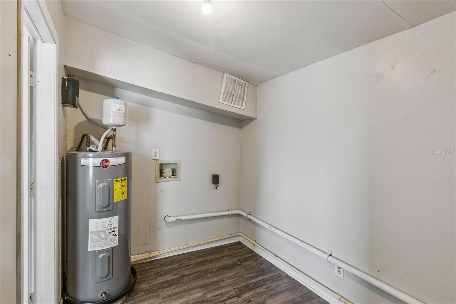 PLANTATION ESTATES UNIT 3 - Residential