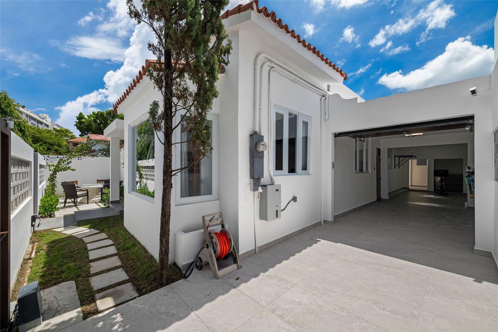 SANTA TERESITA - Residential
