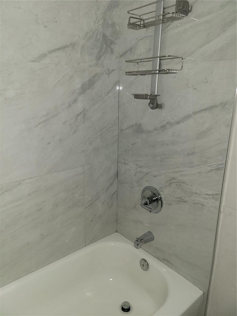 LEIGHTON ESTATE - Residential Lease
