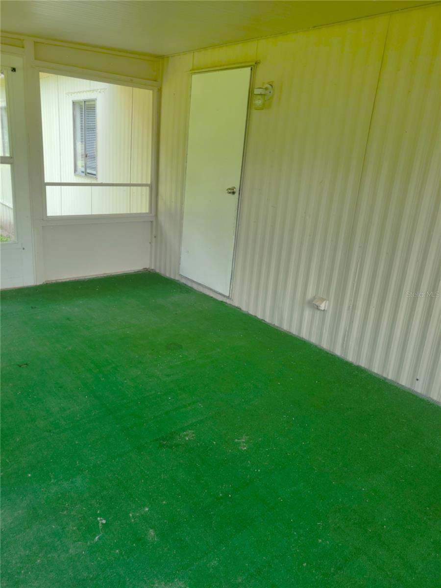 LEIGHTON ESTATE - Residential Lease