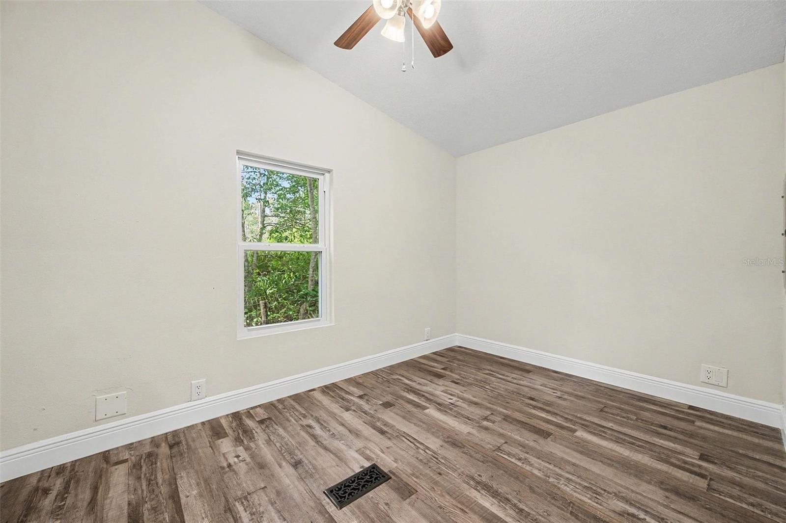 EAGLE NEST - Residential