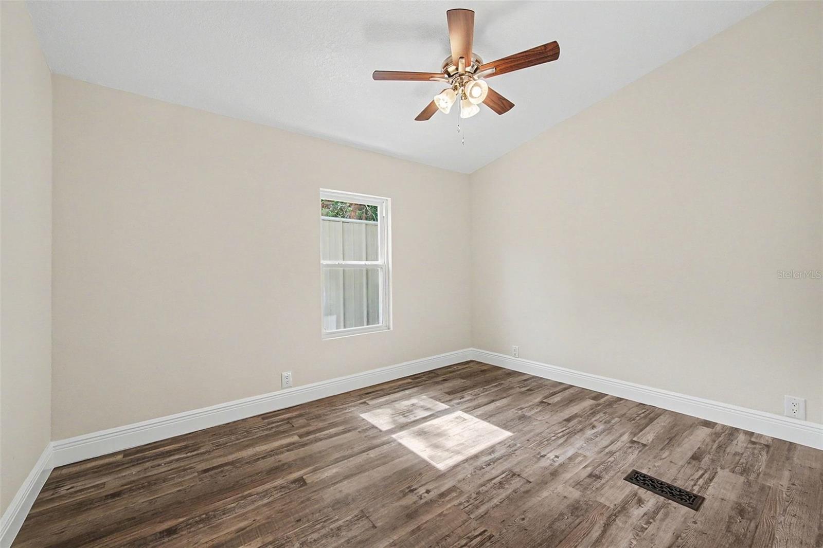 EAGLE NEST - Residential