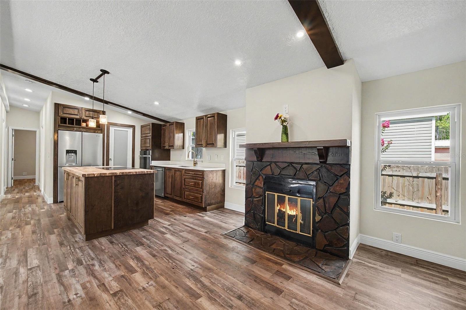EAGLE NEST - Residential