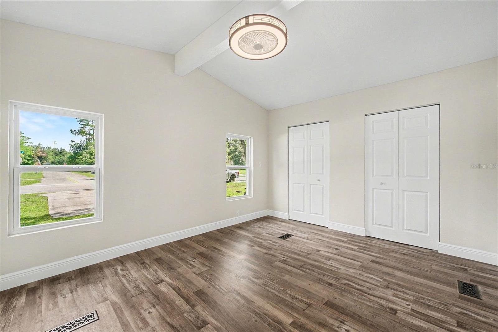 EAGLE NEST - Residential