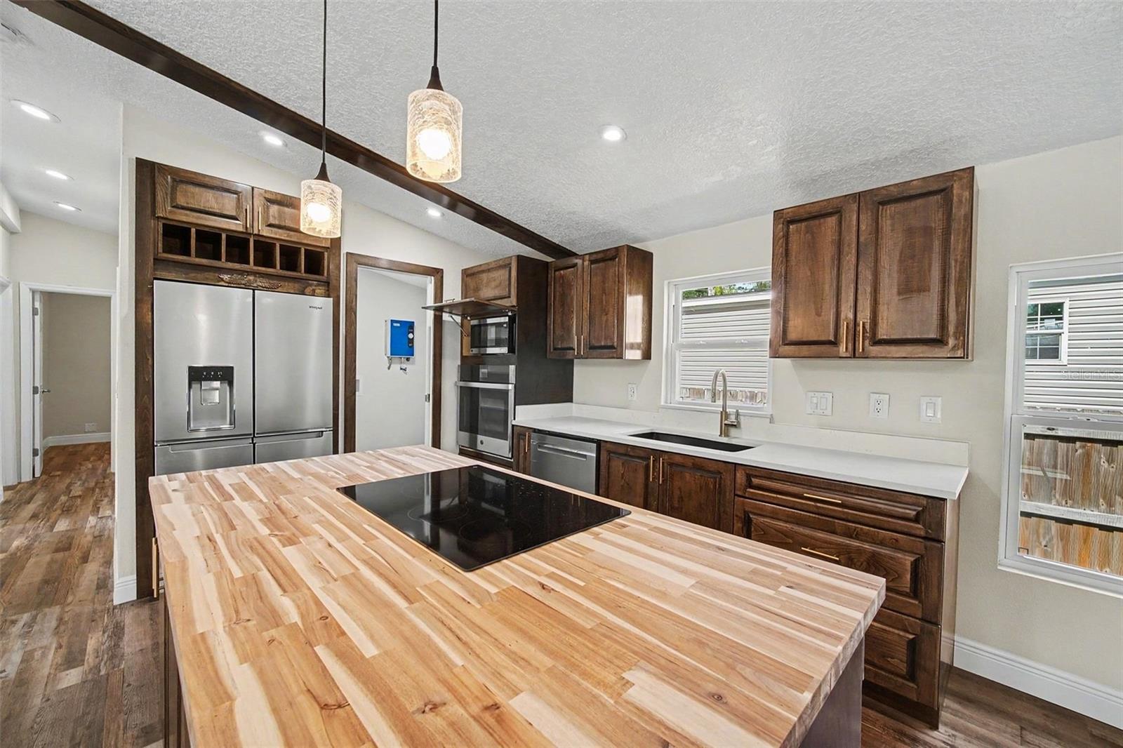 EAGLE NEST - Residential