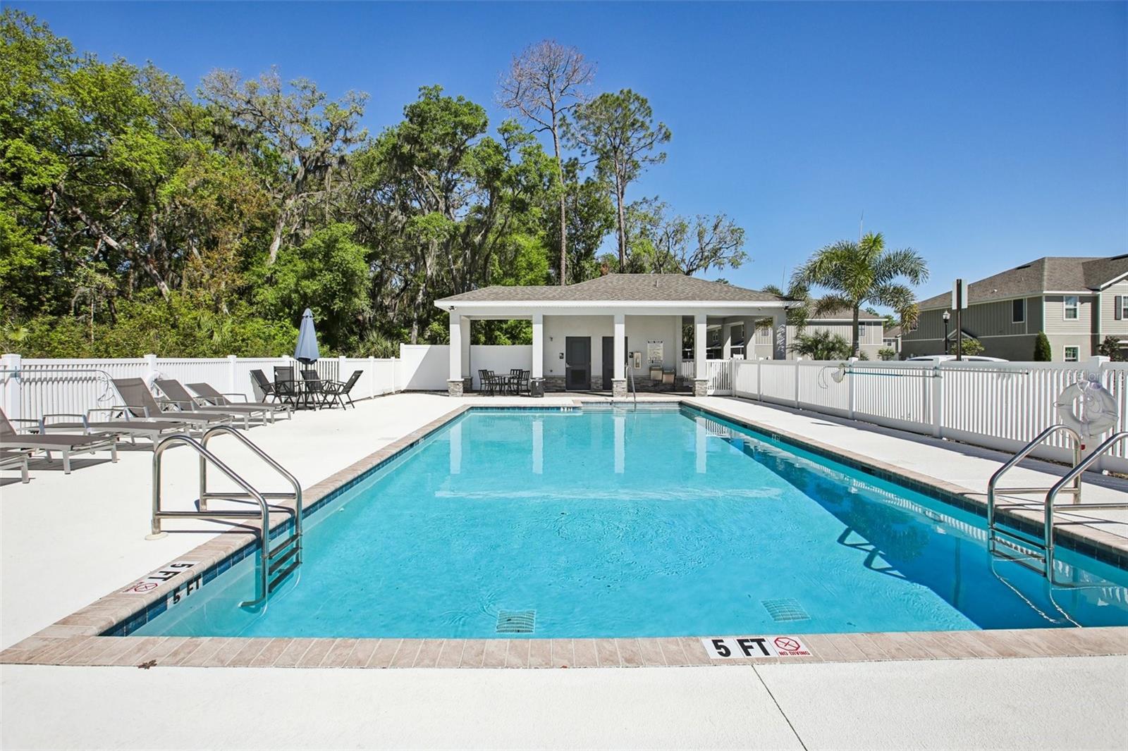 CALUSA CRK - Residential