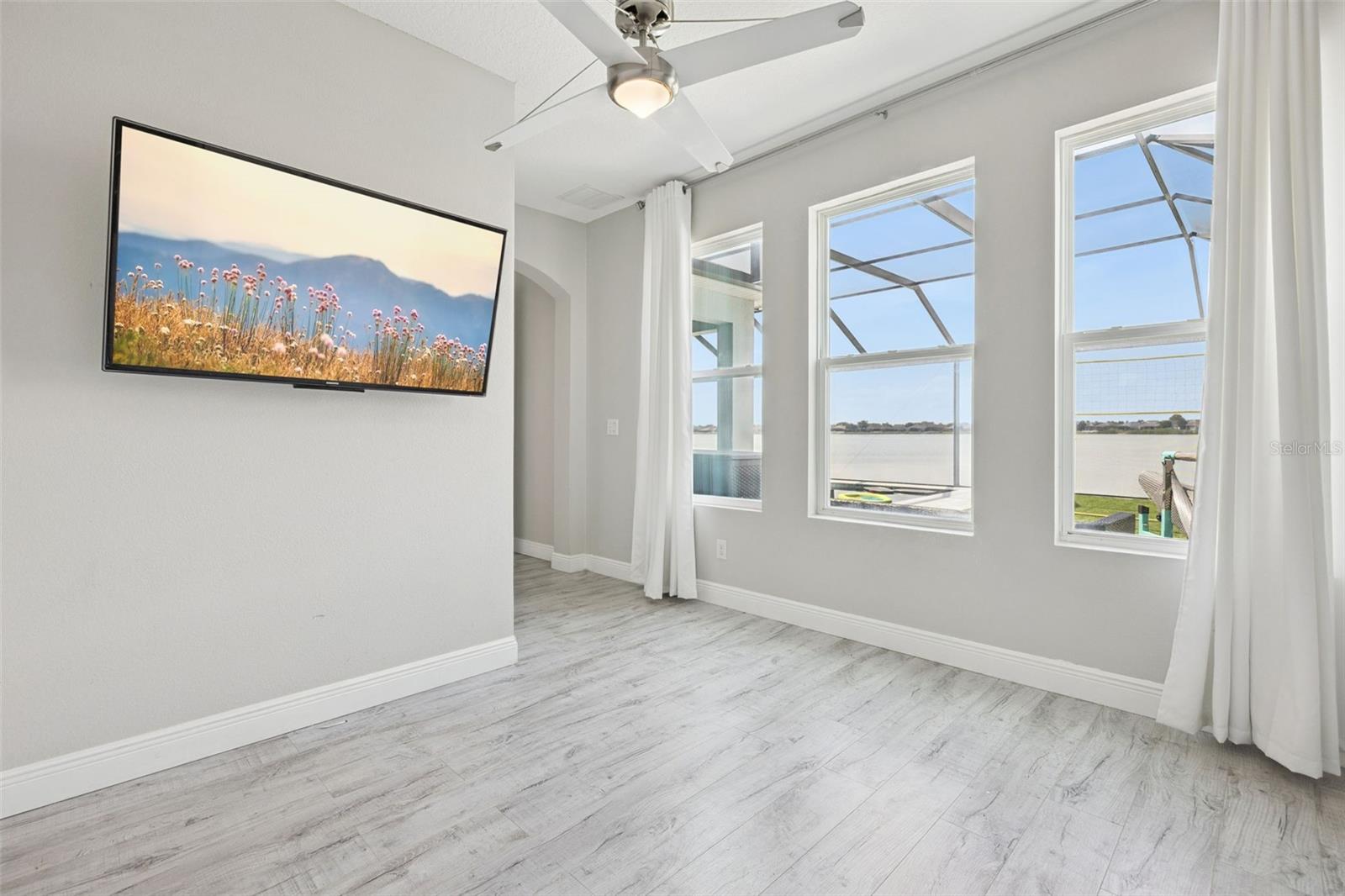 WATERSIDE POINTE - Residential