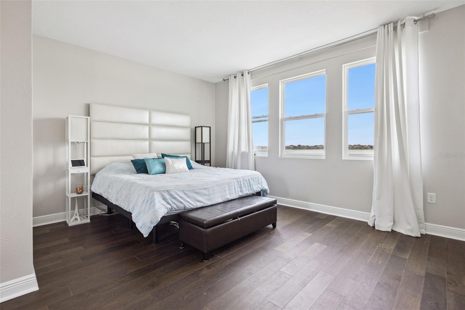 WATERSIDE POINTE - Residential