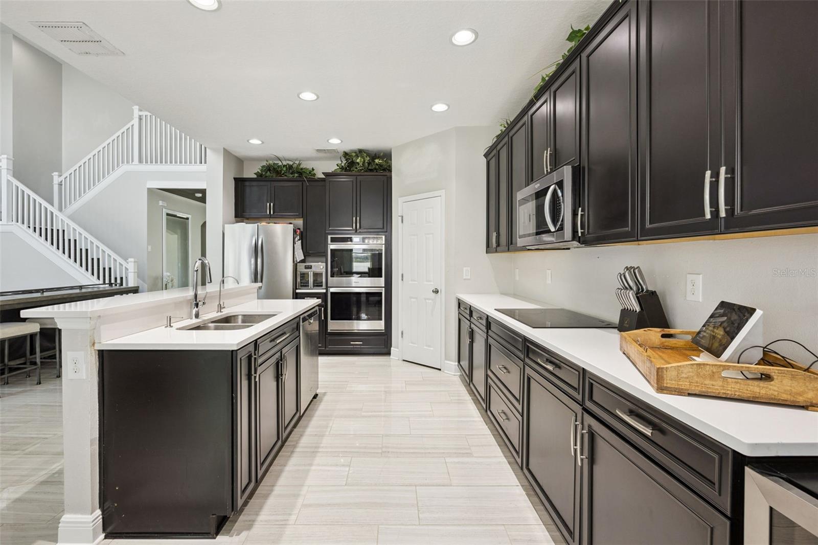 WATERSIDE POINTE - Residential