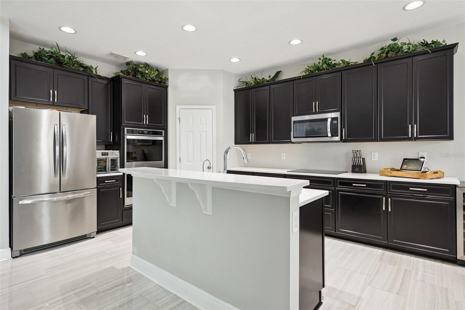 WATERSIDE POINTE - Residential