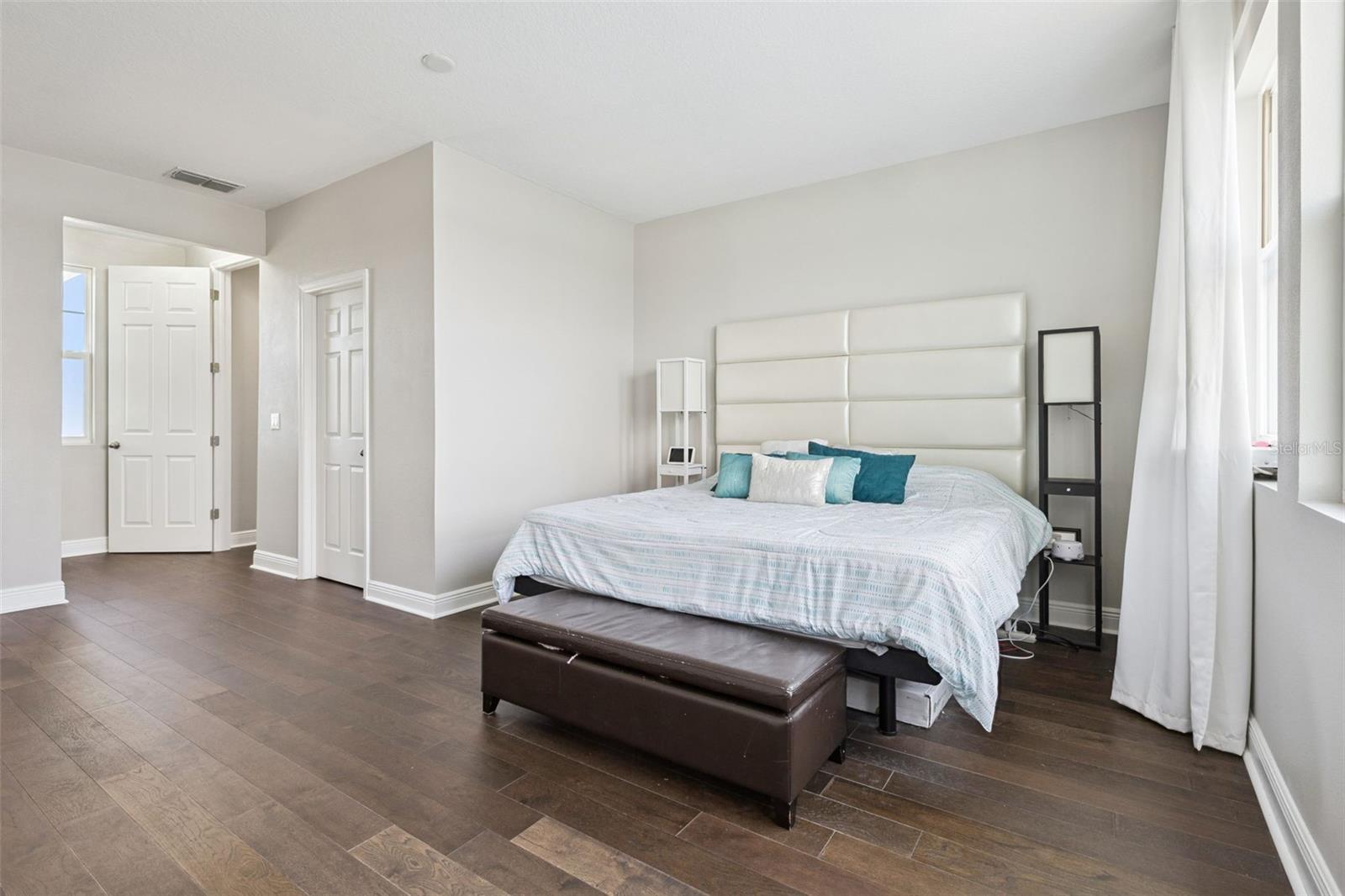 WATERSIDE POINTE - Residential