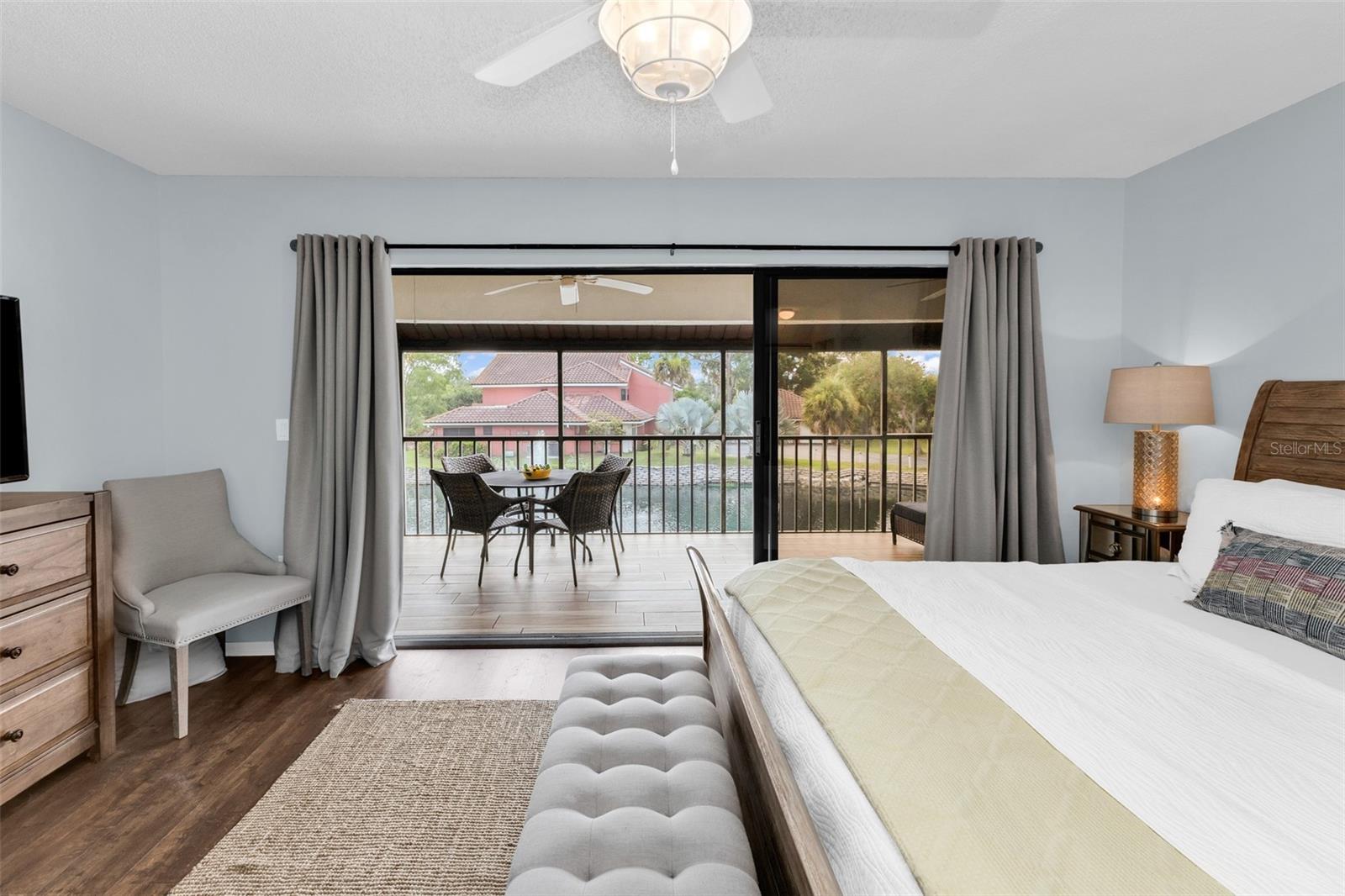 LOS LAGOS - Residential