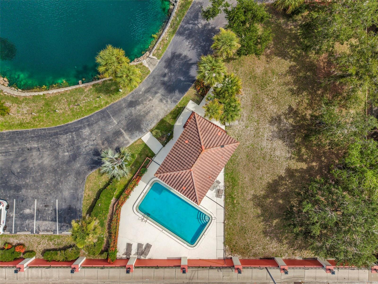 LOS LAGOS - Residential