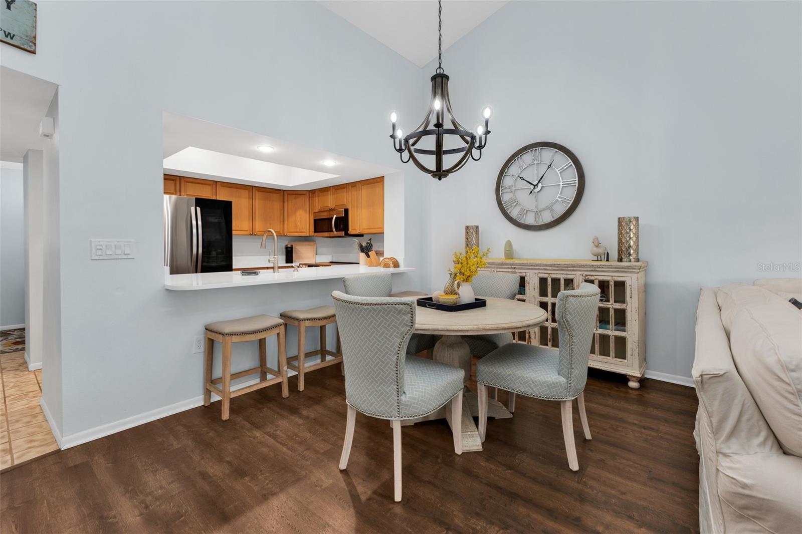 LOS LAGOS - Residential