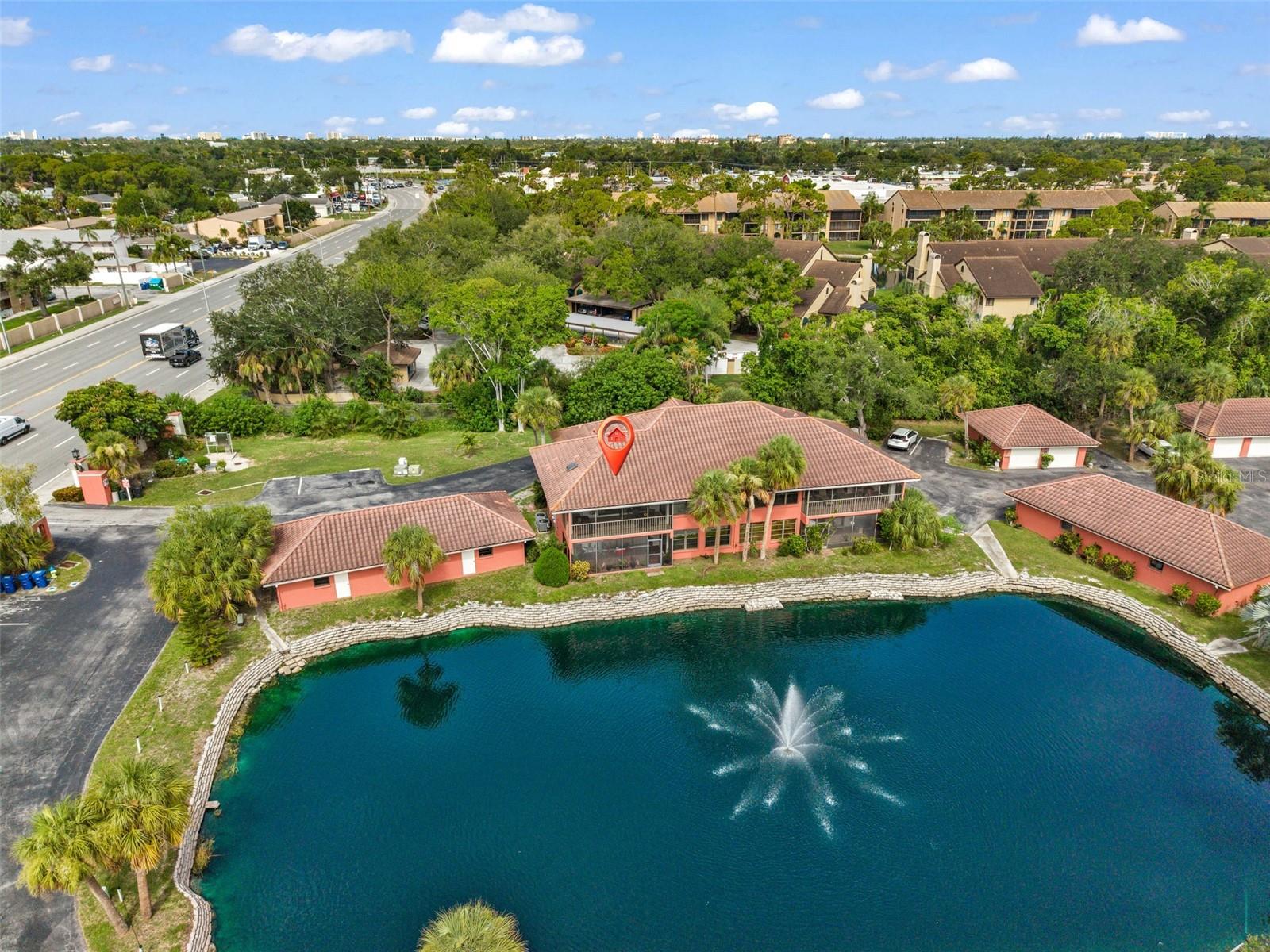 LOS LAGOS - Residential