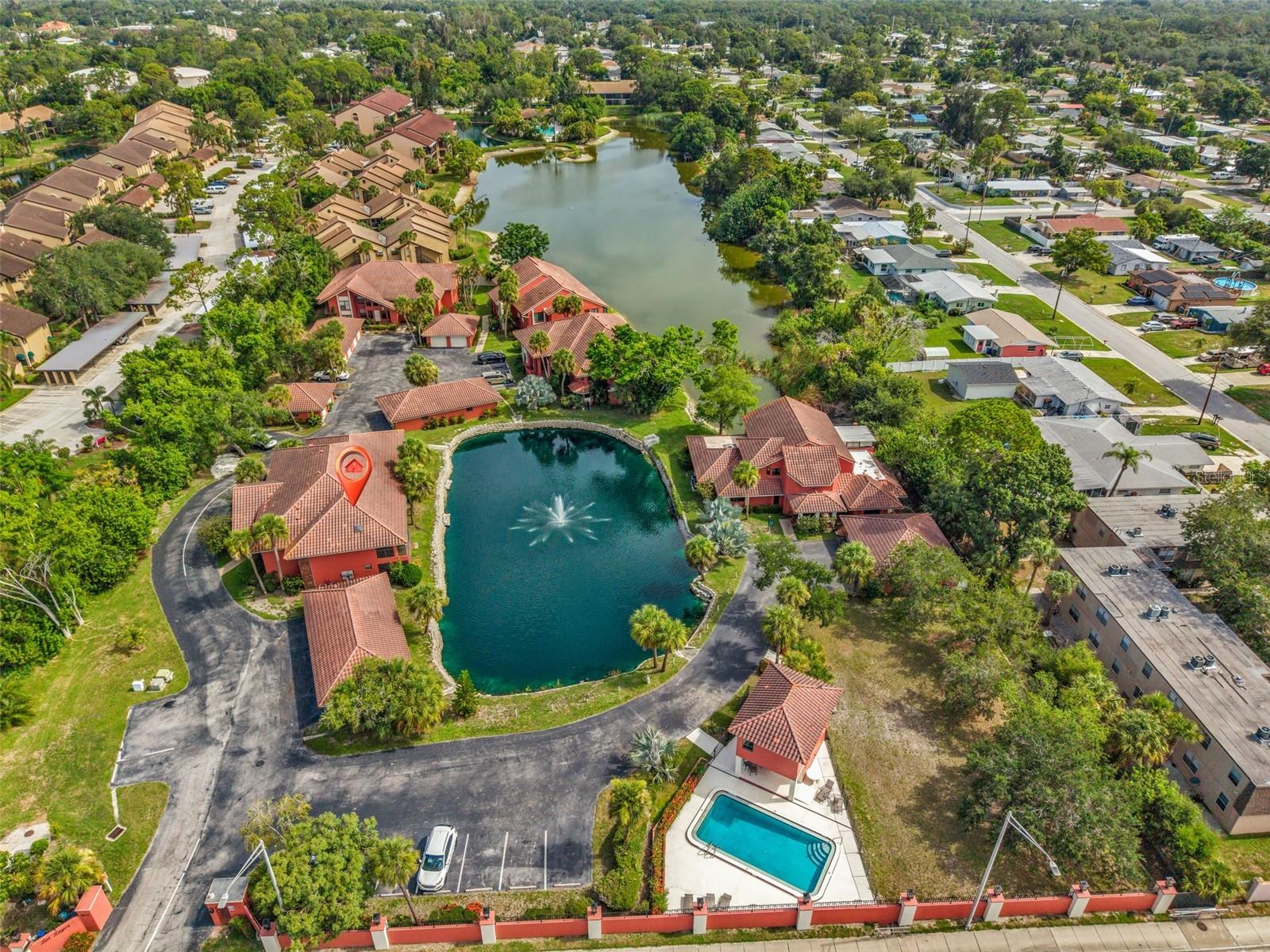 LOS LAGOS - Residential