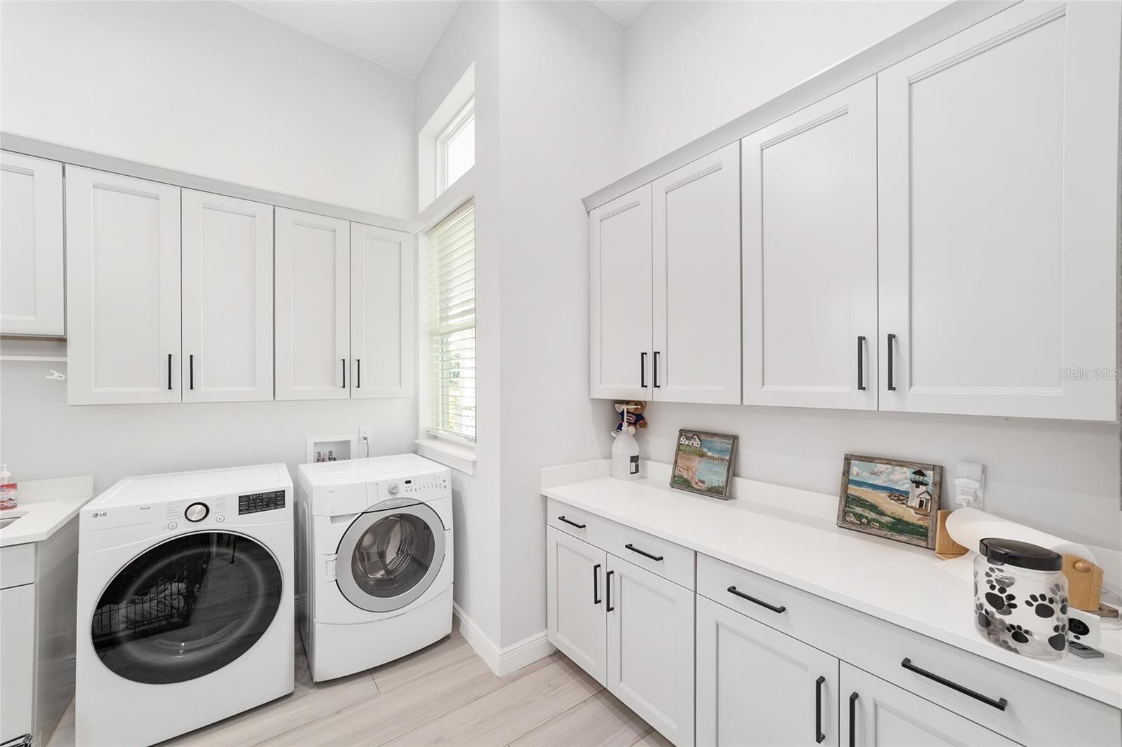 RED OAK ESTATES - Residential