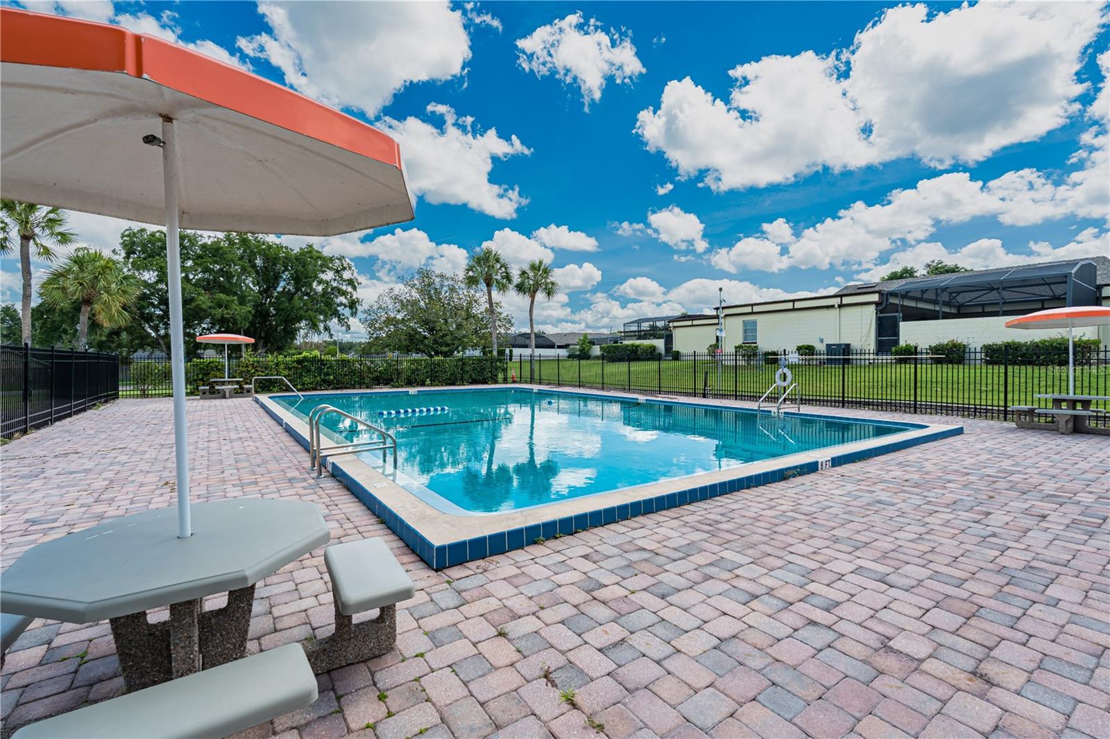 LAUREL HILLS 01 - Residential