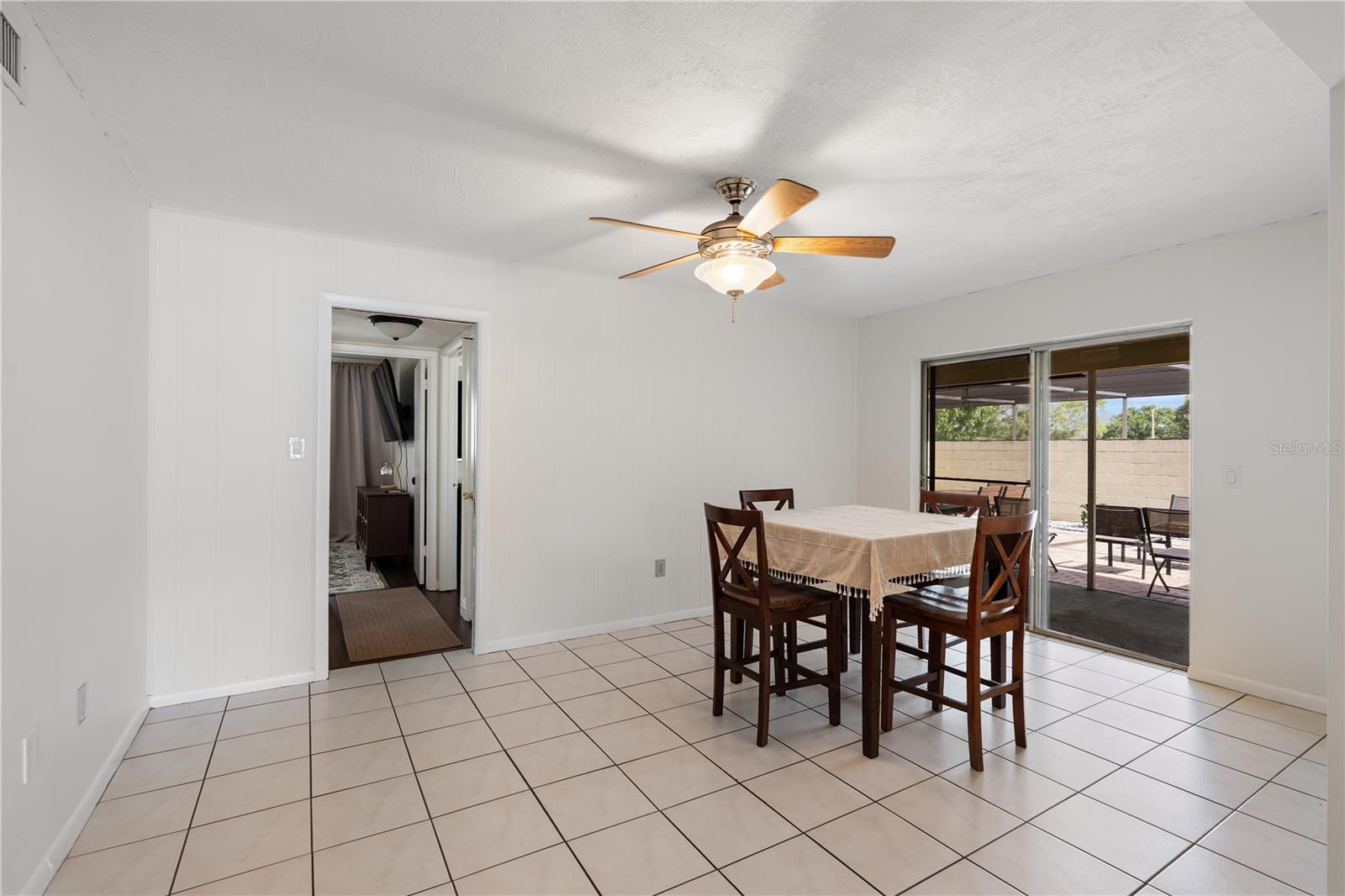 LAUREL HILLS 01 - Residential