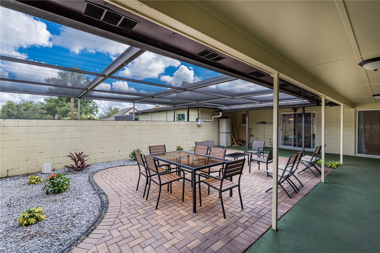 LAUREL HILLS 01 - Residential