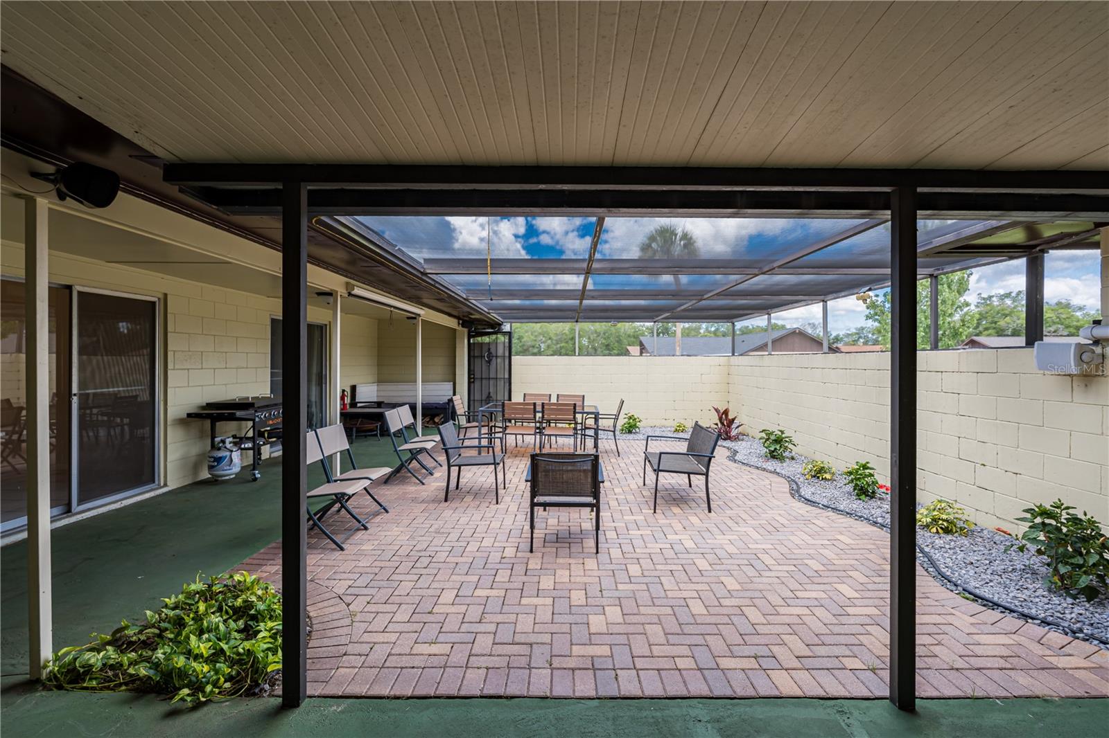 LAUREL HILLS 01 - Residential