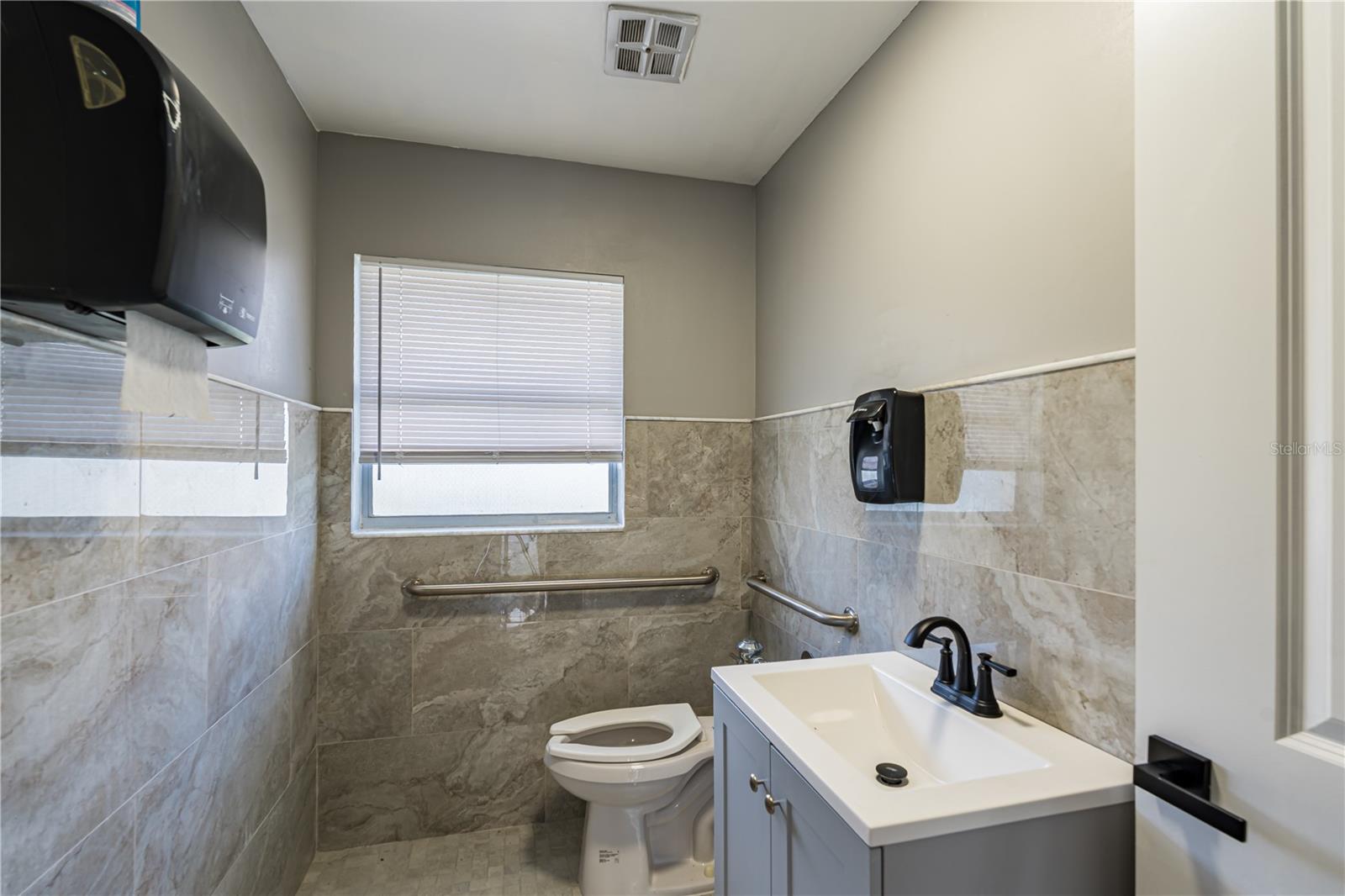 LAUREL HILLS 01 - Residential