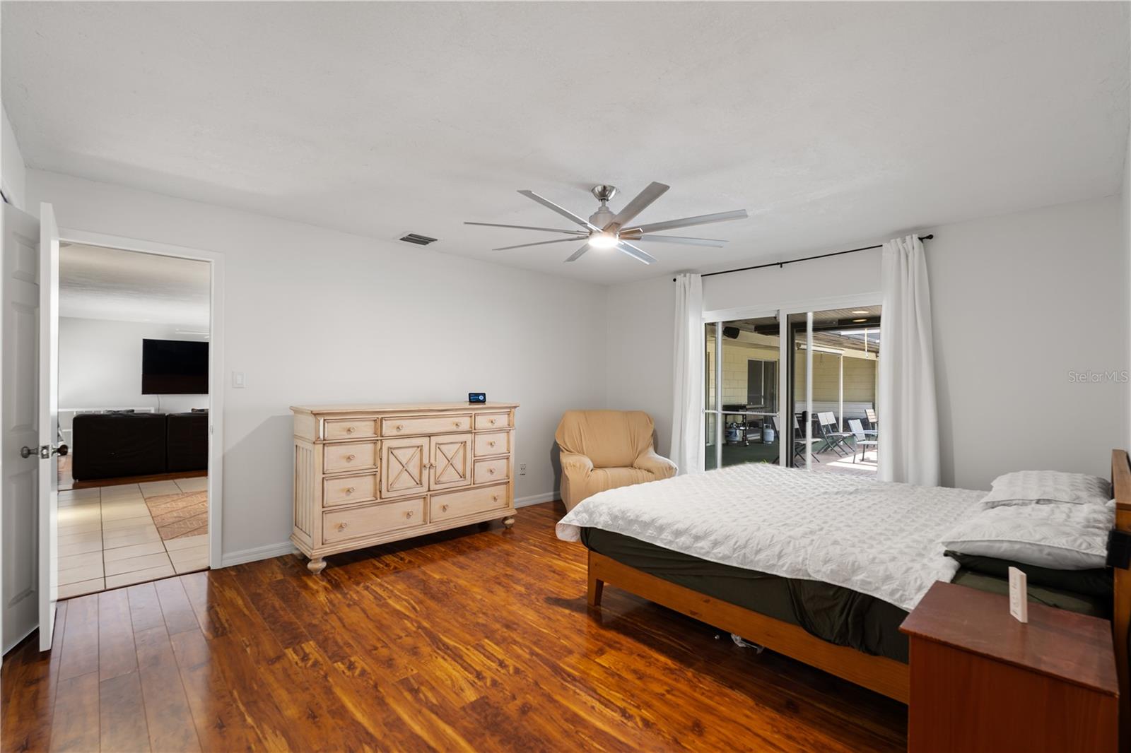 LAUREL HILLS 01 - Residential