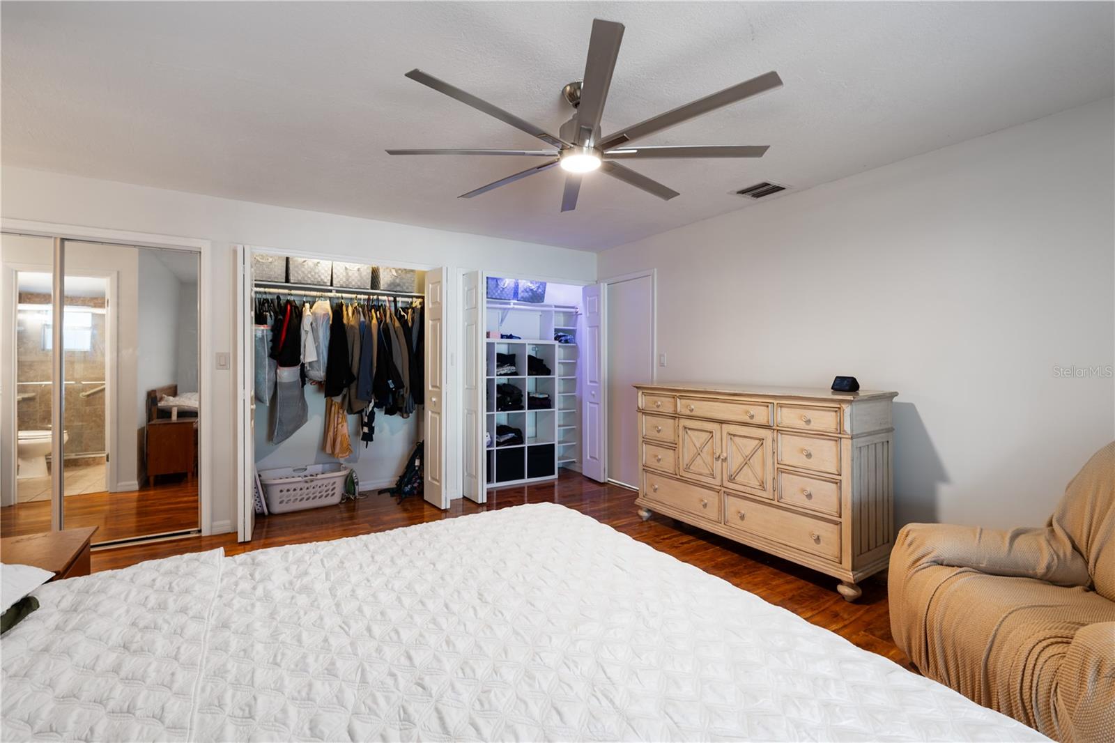 LAUREL HILLS 01 - Residential